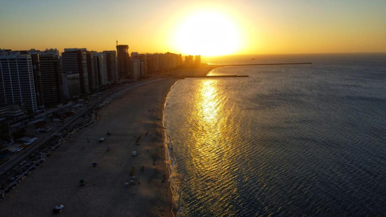 Beira Mar Meireles A Um Passo Do Mar Форталеза Екстериор снимка